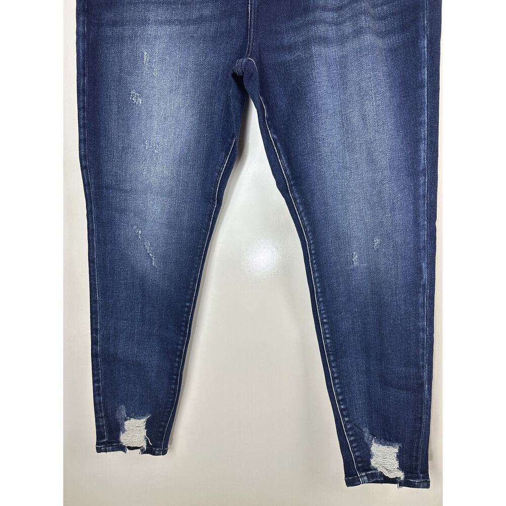 NWT KanCan High Rise Super Skinny Jeans Button Fly Dark Denim Plus Size 3XL - Picture 4 of 10